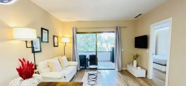 Sale of middle floor apartment in Nueva Andalucía 3