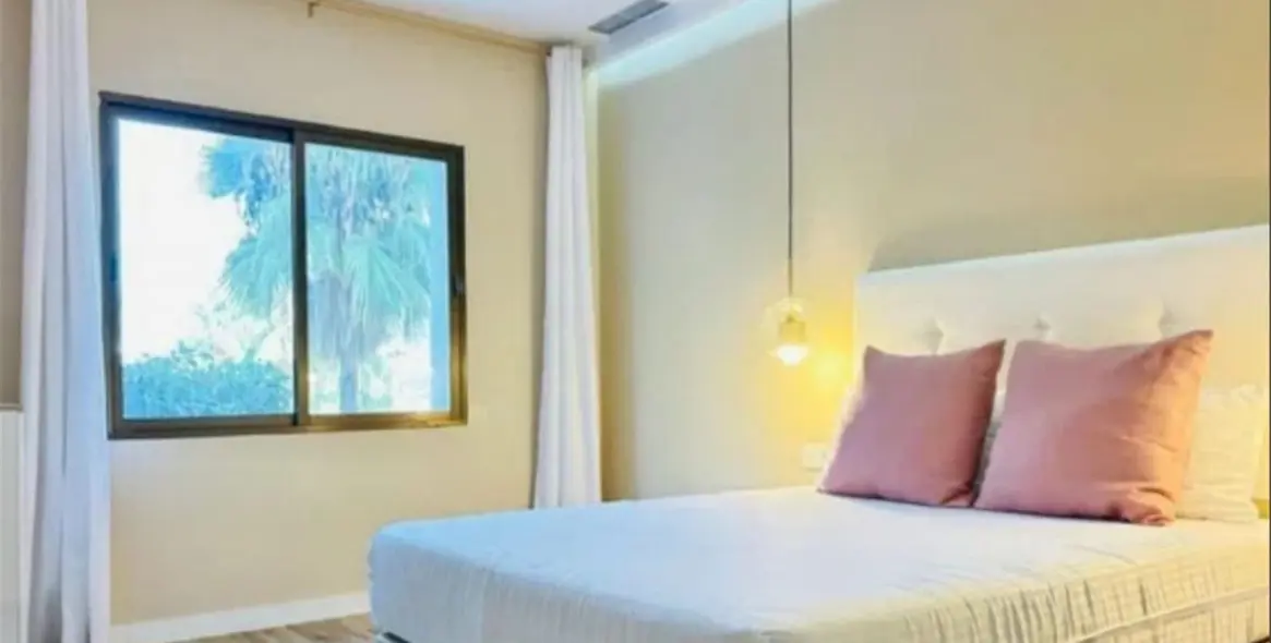 Sale of middle floor apartment in Nueva Andalucía 9