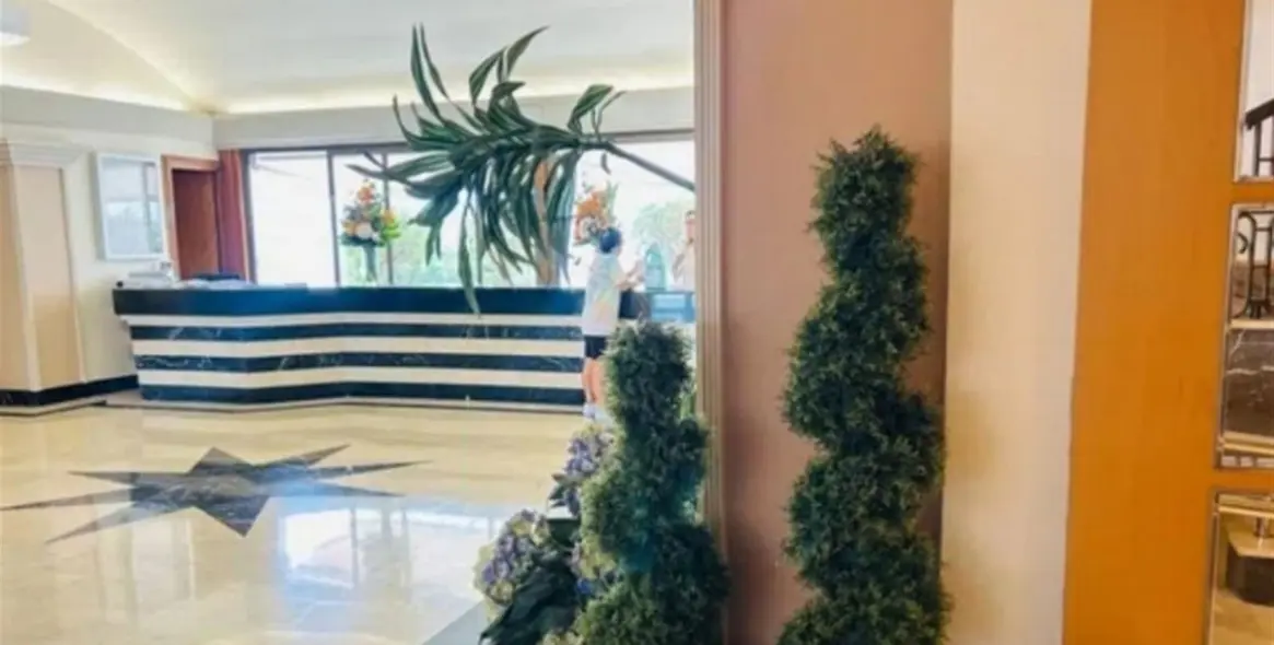 Sale of middle floor apartment in Nueva Andalucía 16