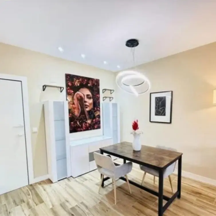 Sale of middle floor apartment in Nueva Andalucía