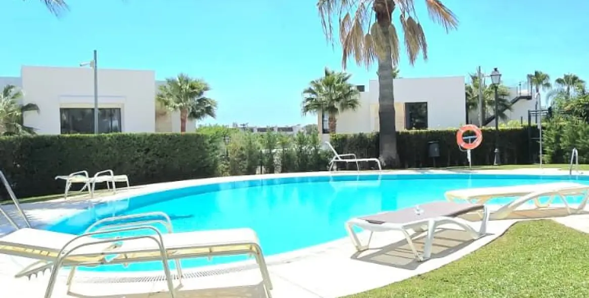 Venta de adosado en El Paraiso 1