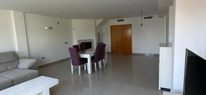 Venta de adosado en El Paraiso 3