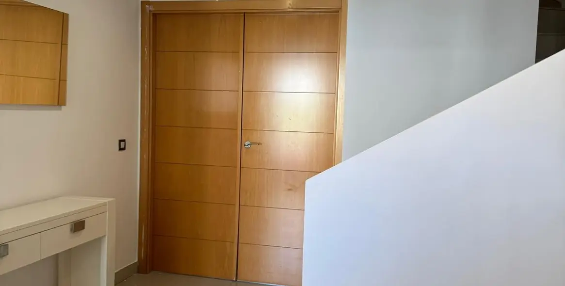 Venta de adosado en El Paraiso 14