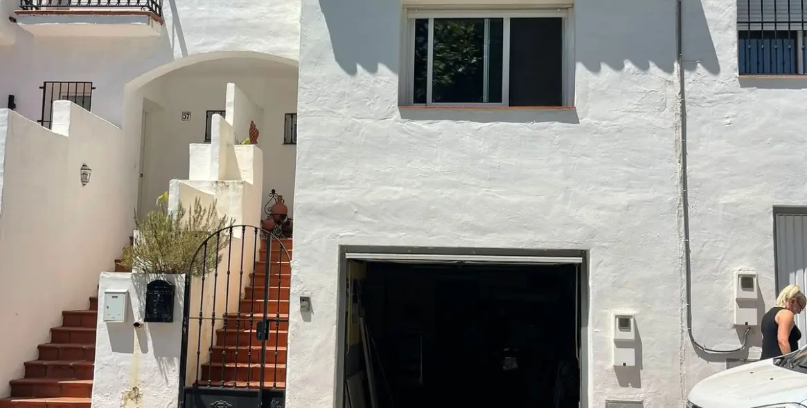 Продажа таунхауса в Estepona 1