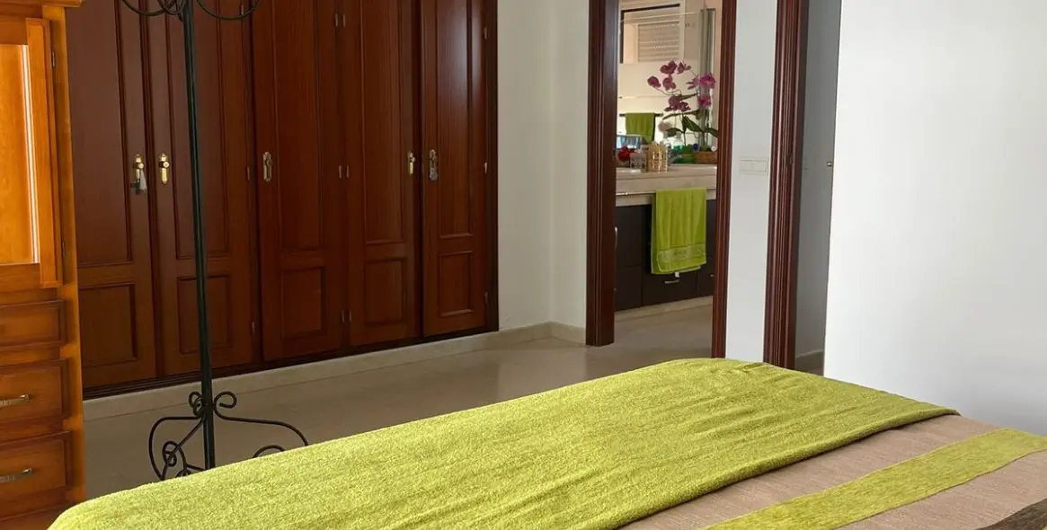 Sale of townhouse in Estepona 33