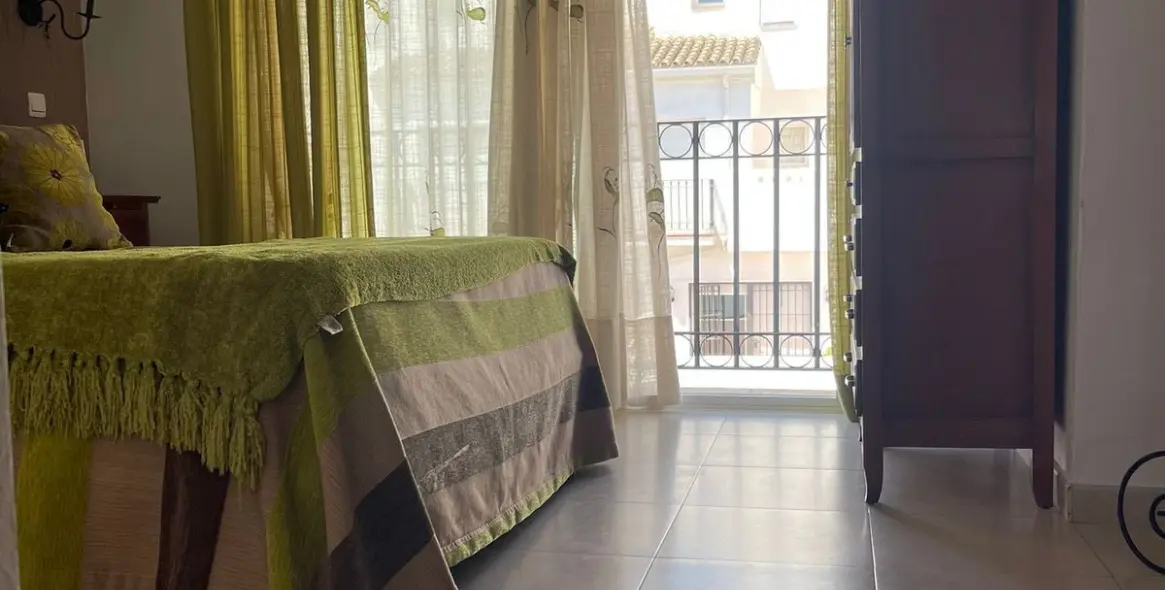 Sale of townhouse in Estepona 34