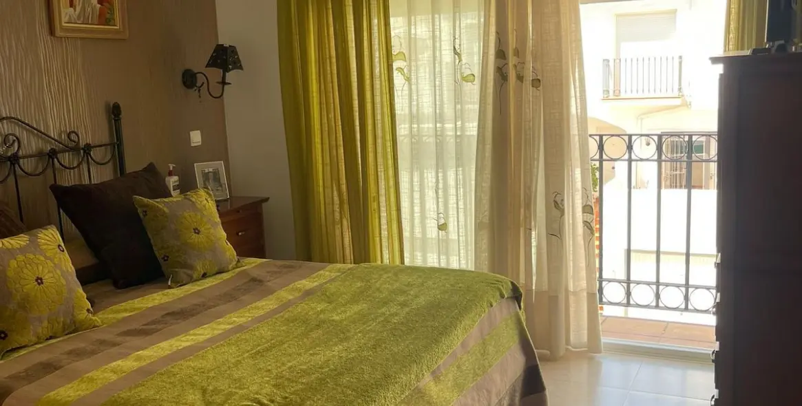 Sale of townhouse in Estepona 40