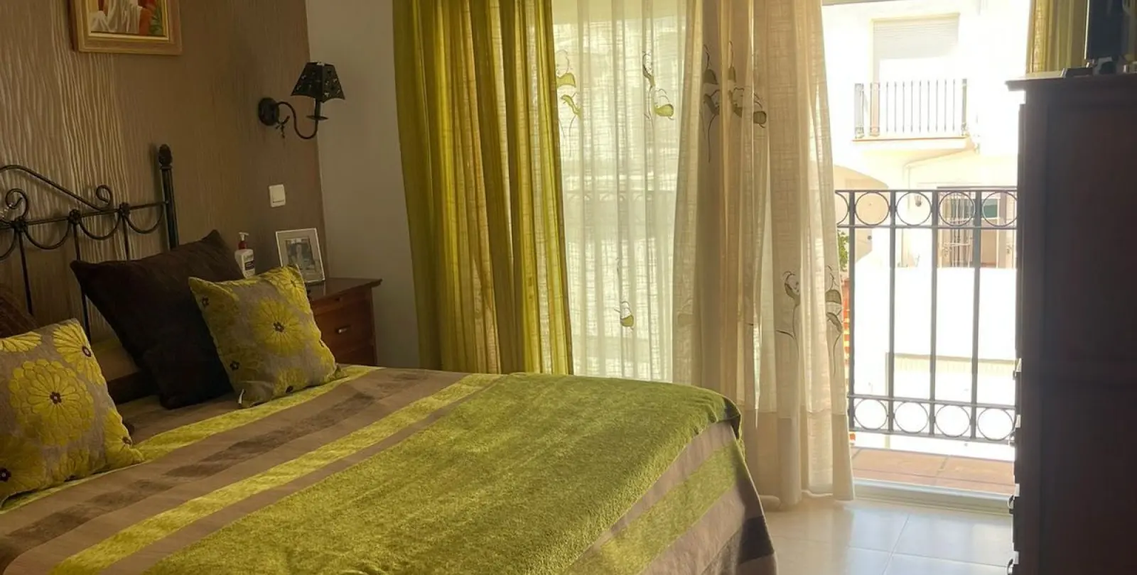 Sale of townhouse in Estepona 40