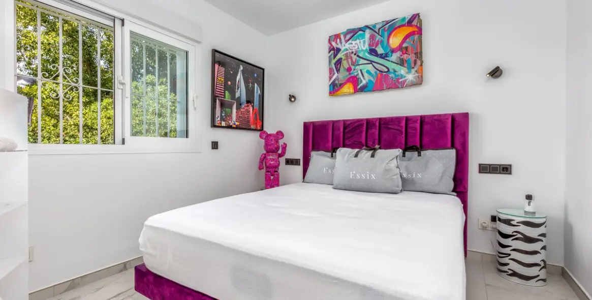 Sale of ground floor apartment in Nueva Andalucía 12