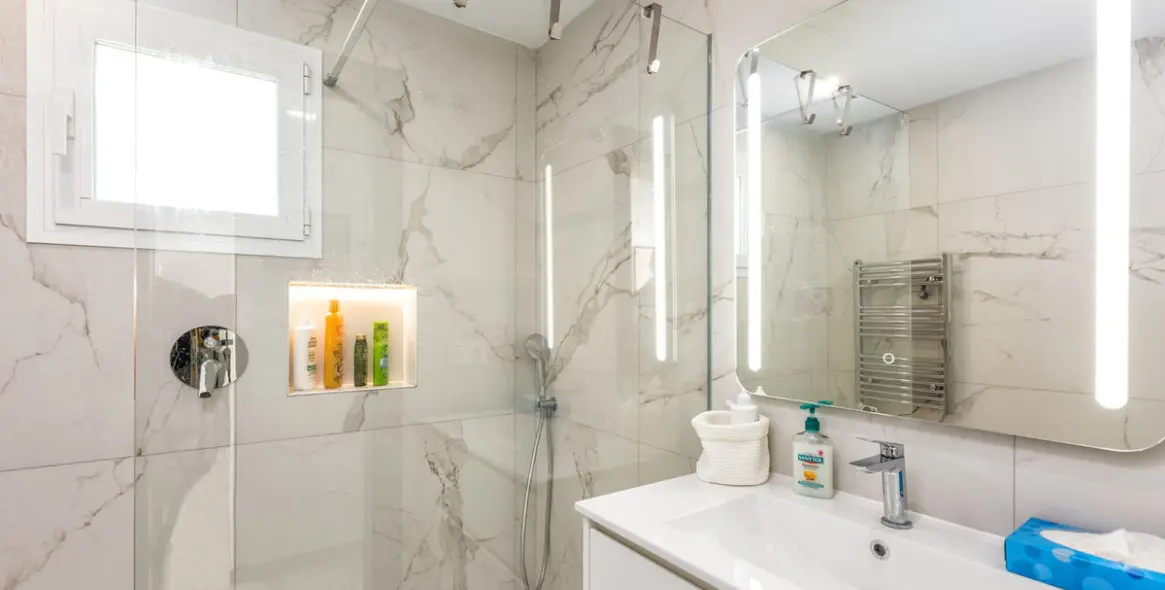 Sale of ground floor apartment in Nueva Andalucía 13