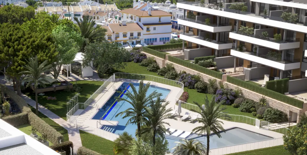 Продажа апартаментов на первом этаже в Torremolinos 1