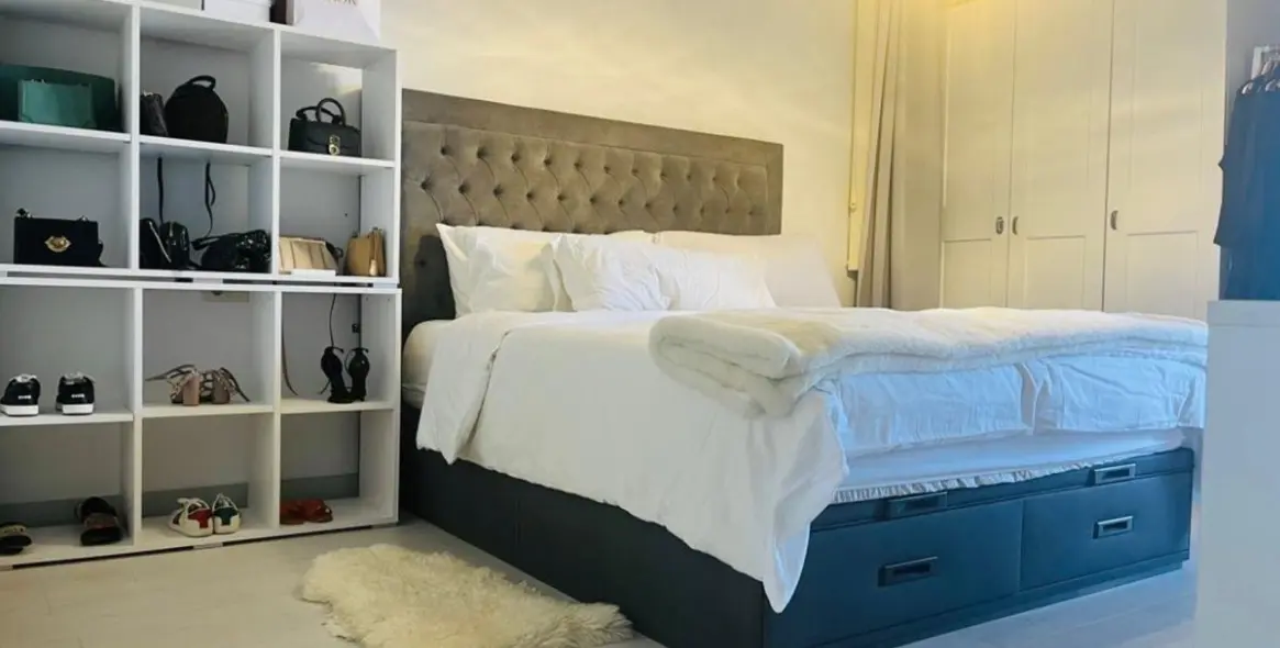 Sale of middle floor apartment in Estepona 7