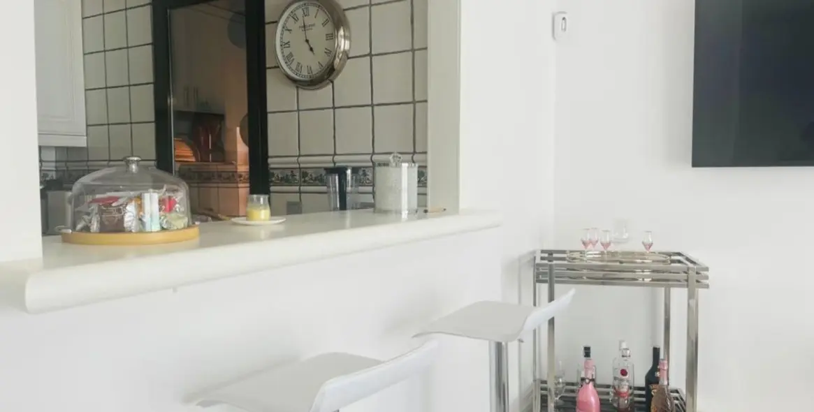 Продажа апартаментов на среднем этаже в Estepona 15