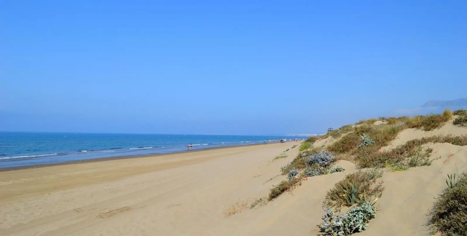 Продажа апартаментов на среднем этаже в Estepona 18