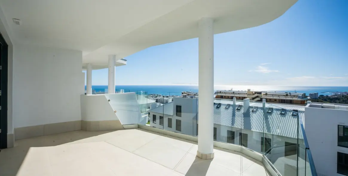 Продажа апартаментов на среднем этаже в Fuengirola 1