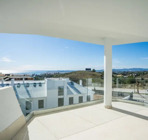 Продажа апартаментов на среднем этаже в Fuengirola