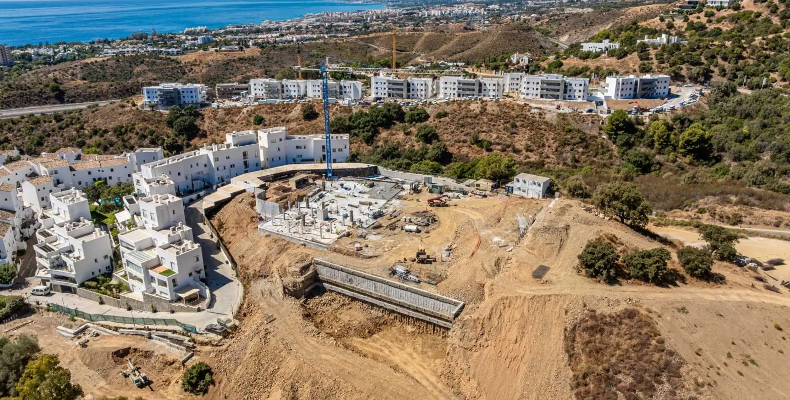 Sale of middle floor apartment in Marbella 53