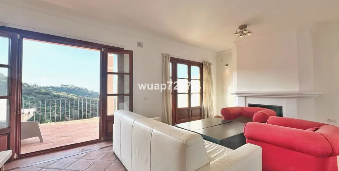 Продажа дома на две семьи в Benahavís 8