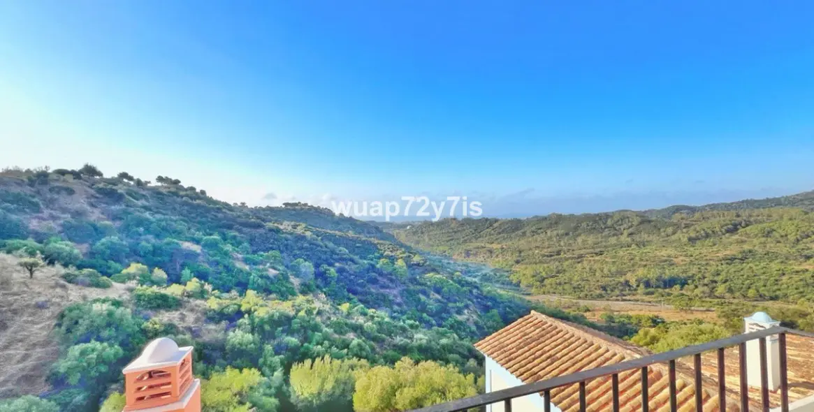 Sale of semi-detached house in Benahavís 20