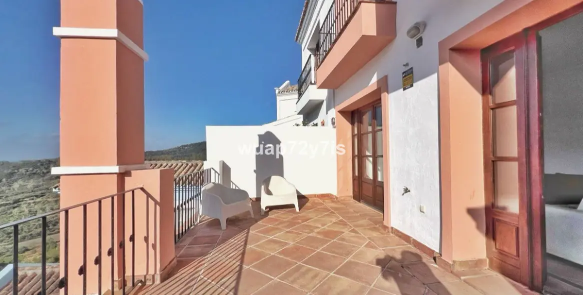Sale of semi-detached house in Benahavís 30