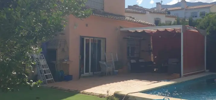 Detached villa R5046919 3