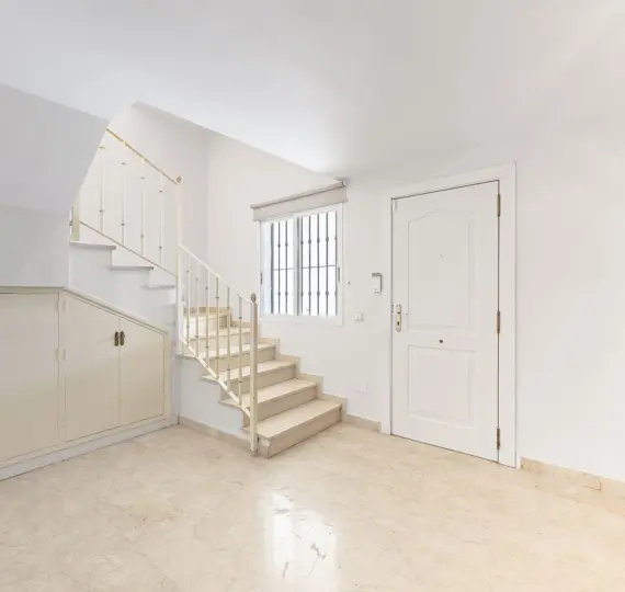 Дом на две семьи R5161273