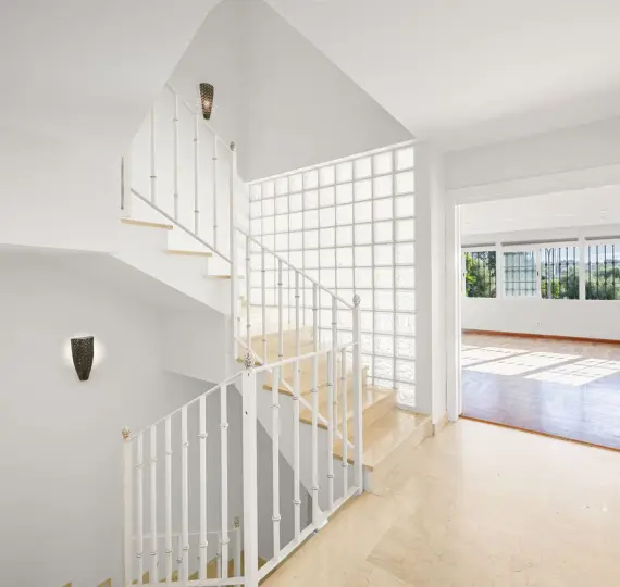 Дом на две семьи R5161273