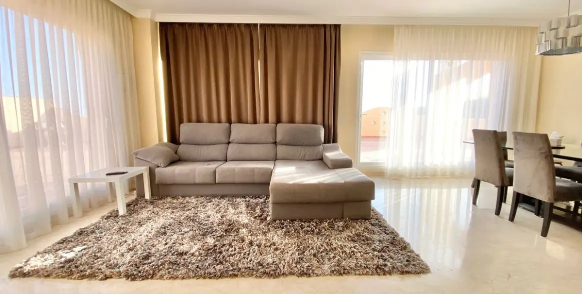 Sale of penthouse duplex in Elviria 9