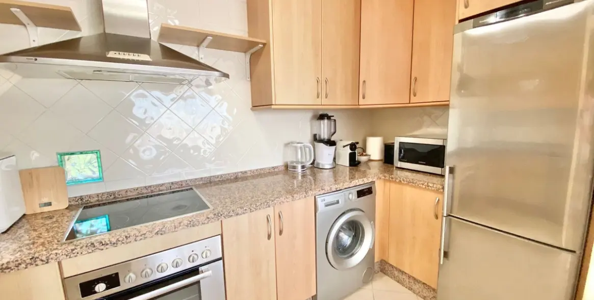 Sale of penthouse duplex in Elviria 17