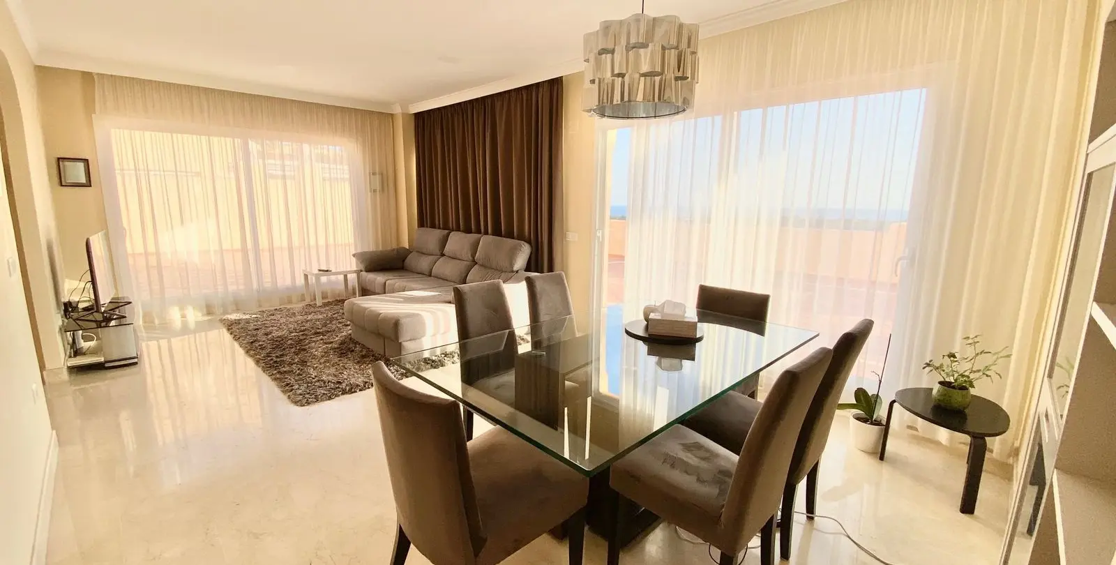 Sale of penthouse duplex in Elviria 11