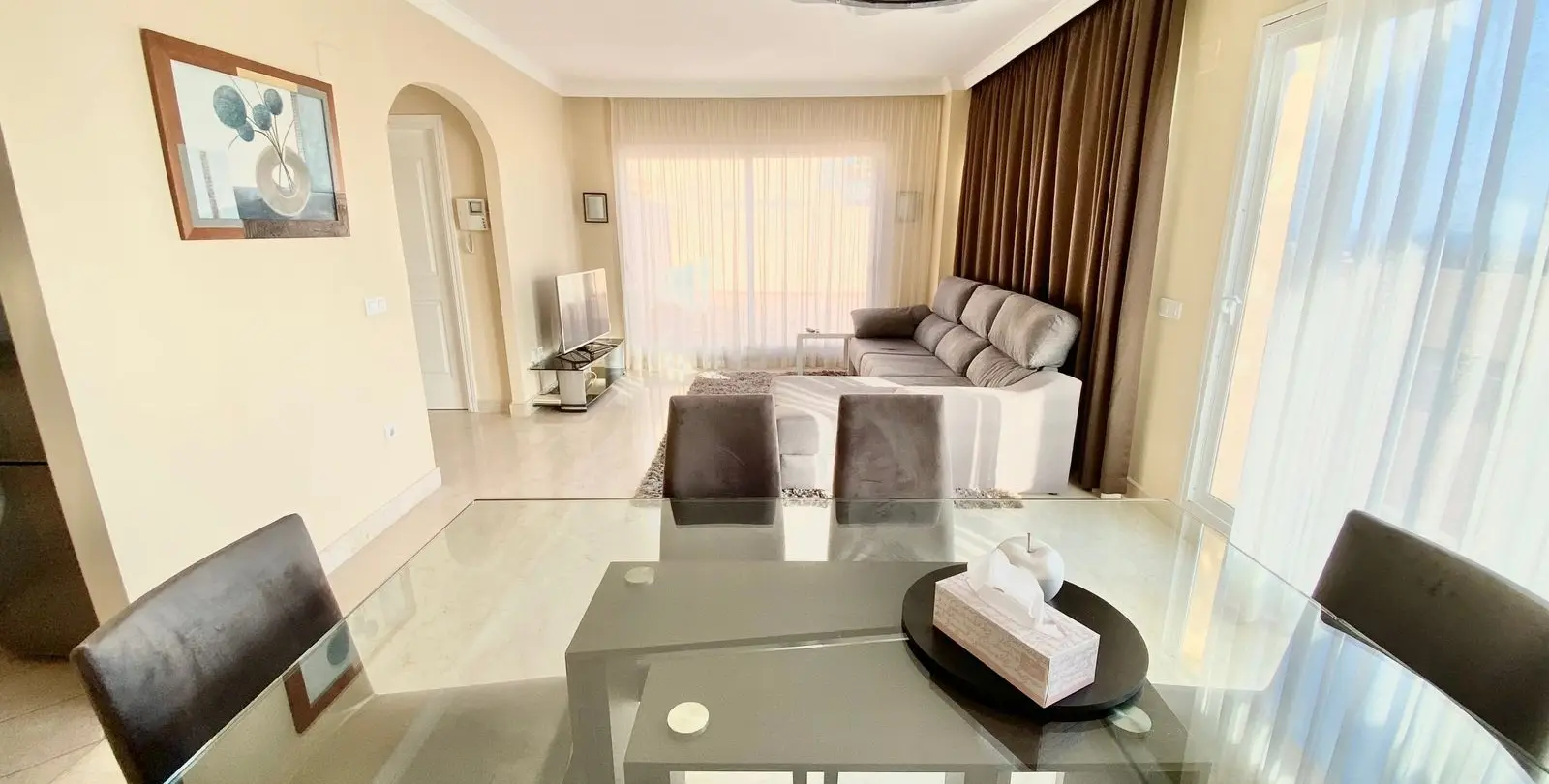 Sale of penthouse duplex in Elviria 12