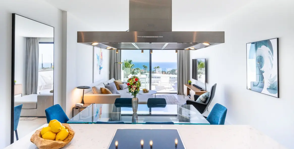 Sale of middle floor apartment in Mijas 10