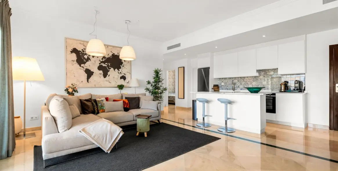 Sale of ground floor apartment in El Paraiso 3