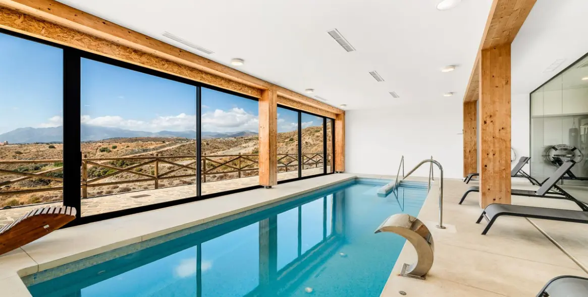 Sale of ground floor apartment in El Paraiso 19