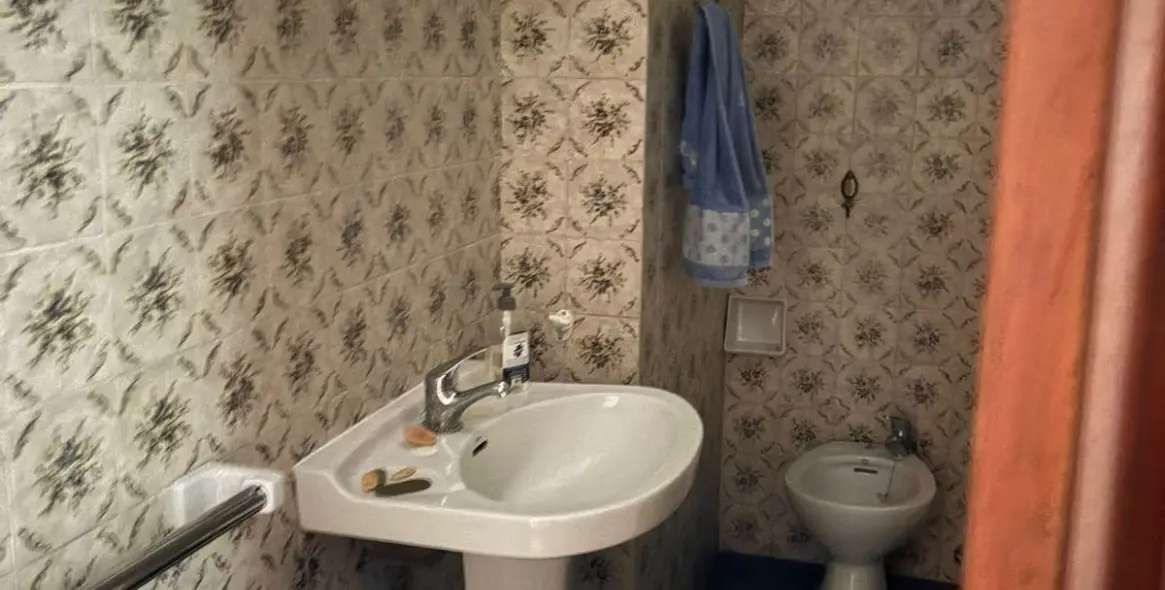 Sale of middle floor apartment in Fuengirola 7