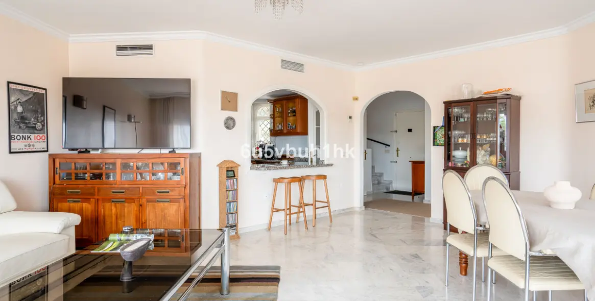 Продажа таунхауса в Benalmadena Costa 3