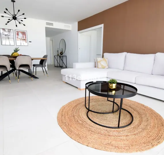 Продажа апартаментов на первом этаже в Estepona