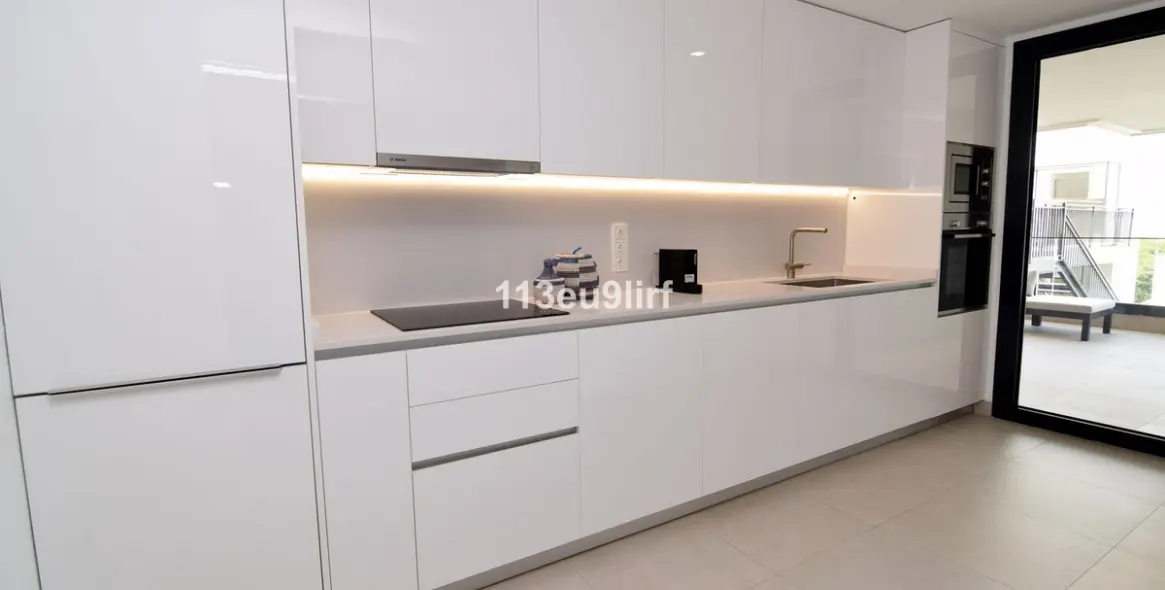 Venta de apartamento en planta baja en Estepona 7