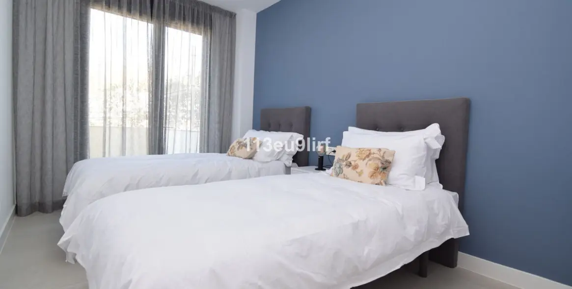 Venta de apartamento en planta baja en Estepona 17