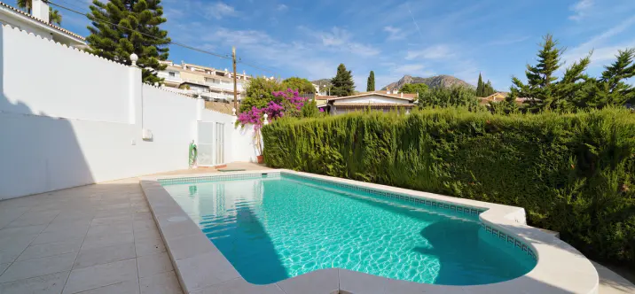 Detached villa R5216959 1