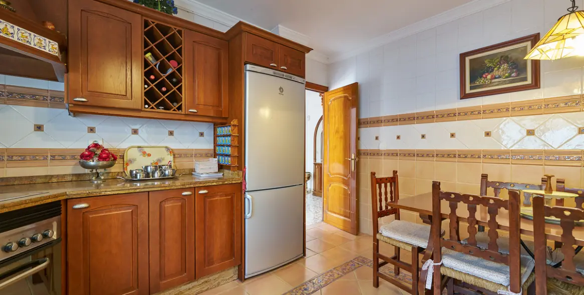 Sale of detached villa in Centro 11