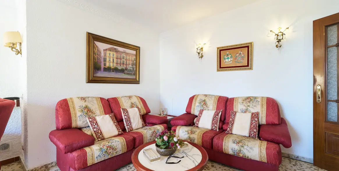 Sale of detached villa in Centro 17