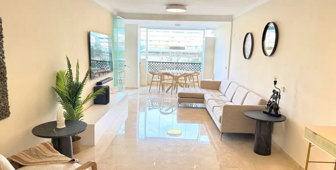 Short-term rent of middle floor apartment in Puerto Banús 1