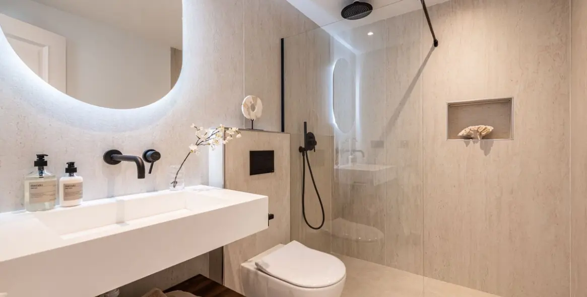 Sale of middle floor apartment in La Quinta 14