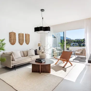 Sale of middle floor apartment in La Quinta