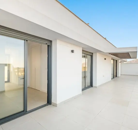 Sale of penthouse in Calanova Golf