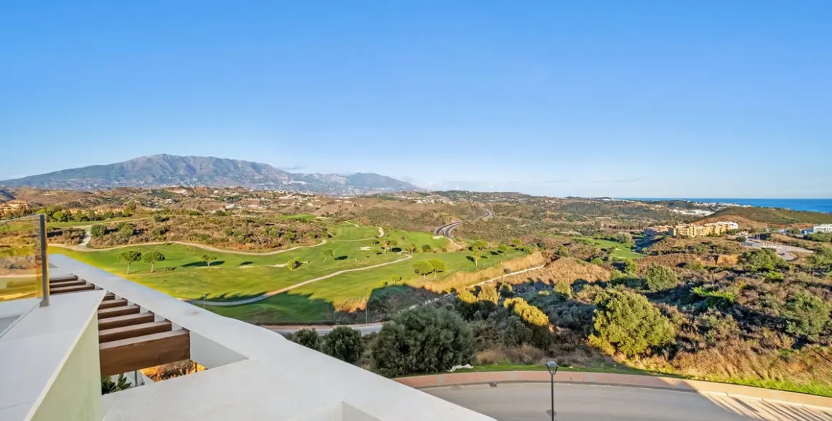 Sale of penthouse in Calanova Golf 15