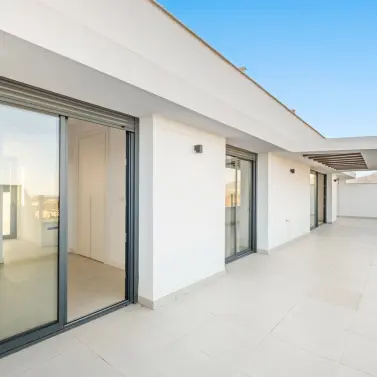 Venta de ático en Calanova Golf