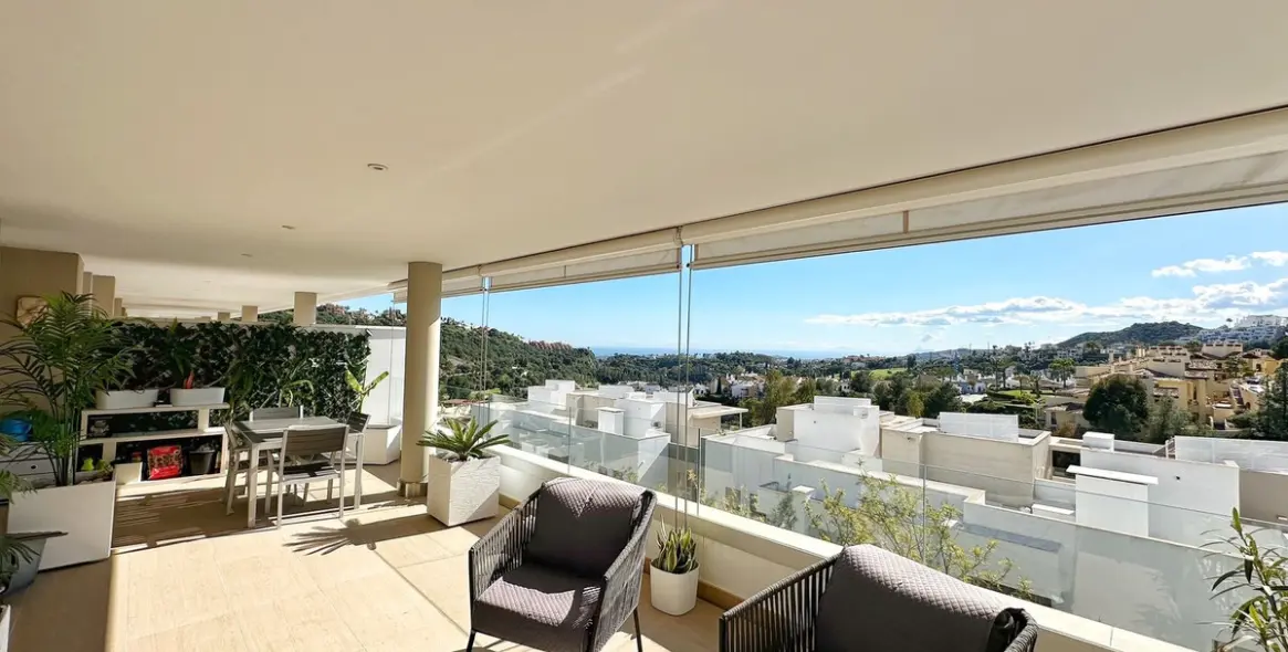 Sale of middle floor apartment in Los Arqueros 1