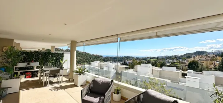 Sale of middle floor apartment in Los Arqueros 0